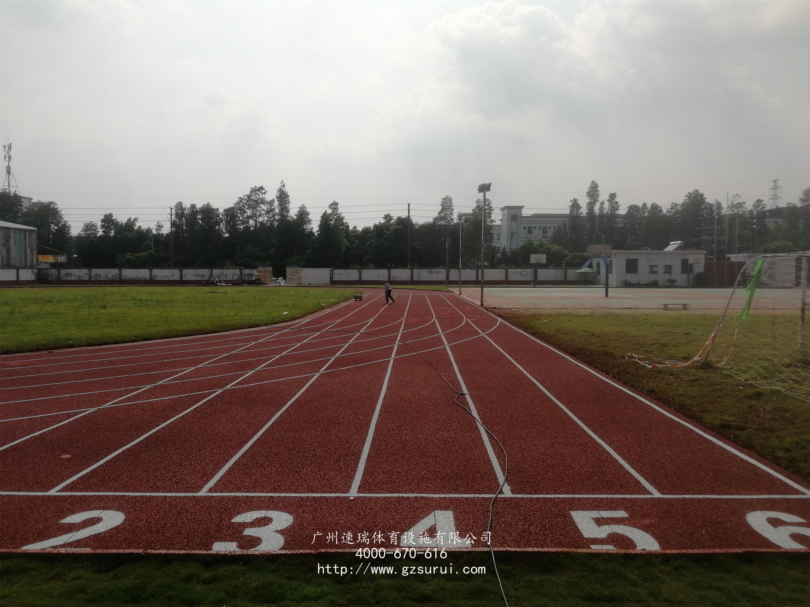 广州南沙电子商务技工学院透气型塑胶跑道工程竣工“速瑞体育”