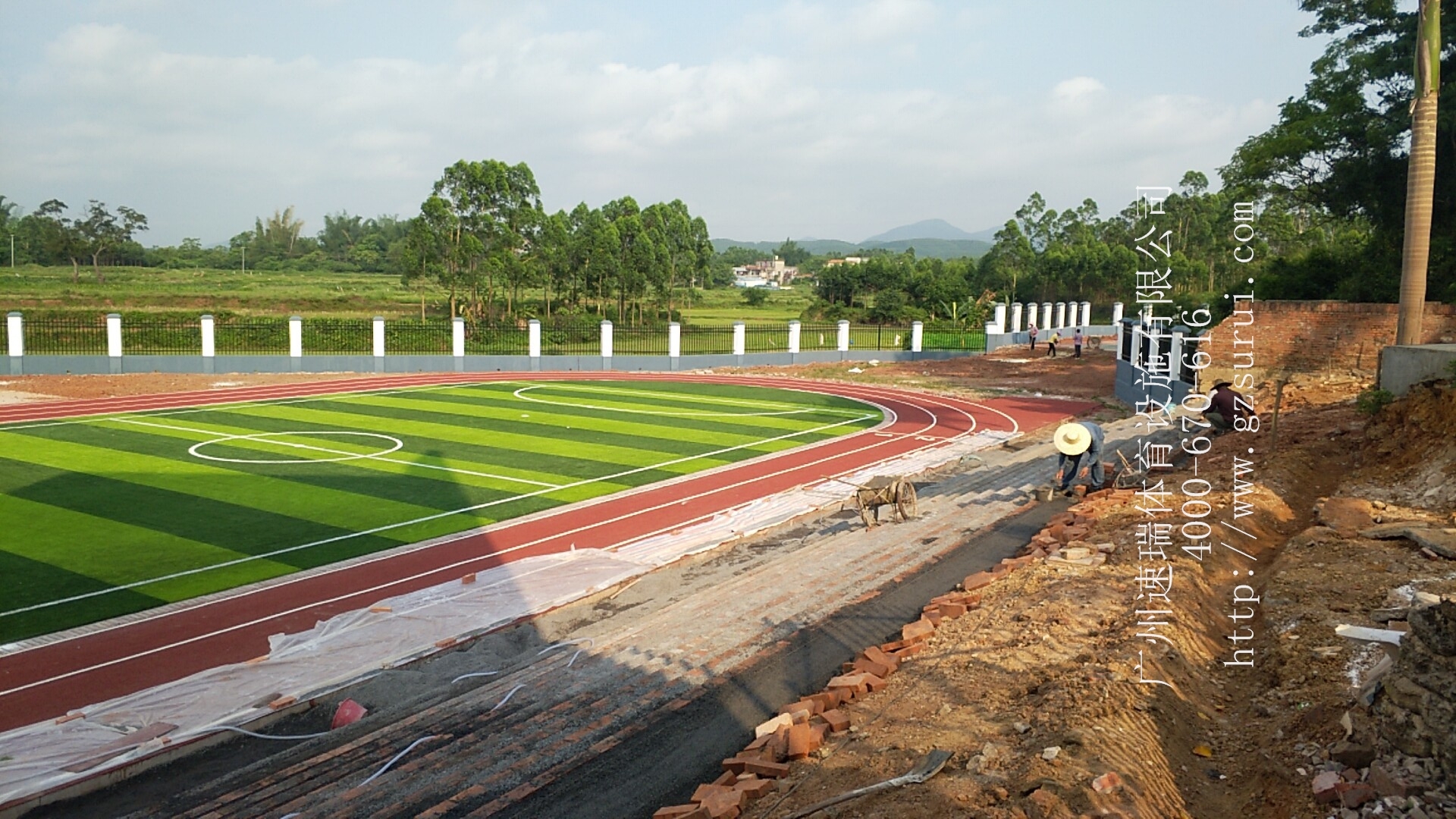 广西钦州八仙小学透气型塑胶跑道竣工“速瑞体育”